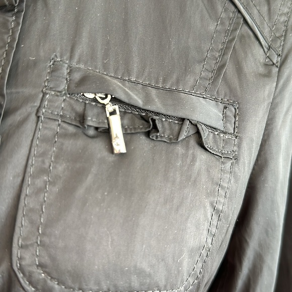 White House Black Market trench coat - Picture 4 of 12